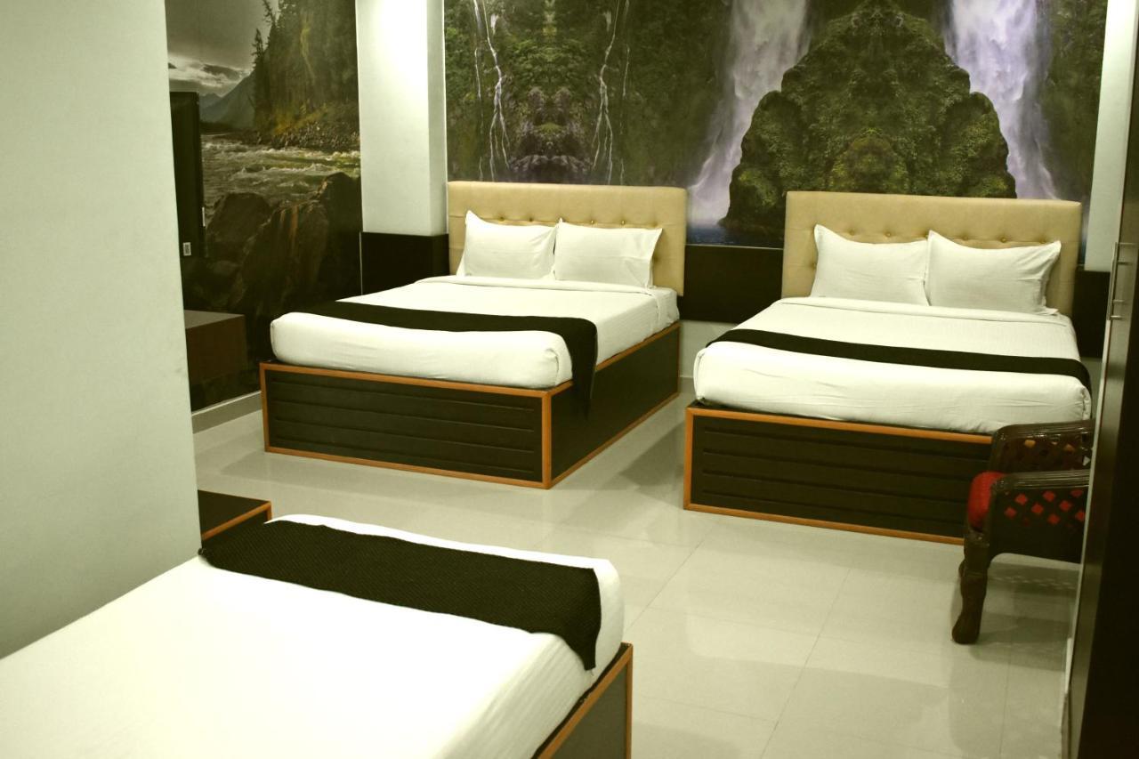 Hotel Apple Park Inn Tiruchirappalli Esterno foto