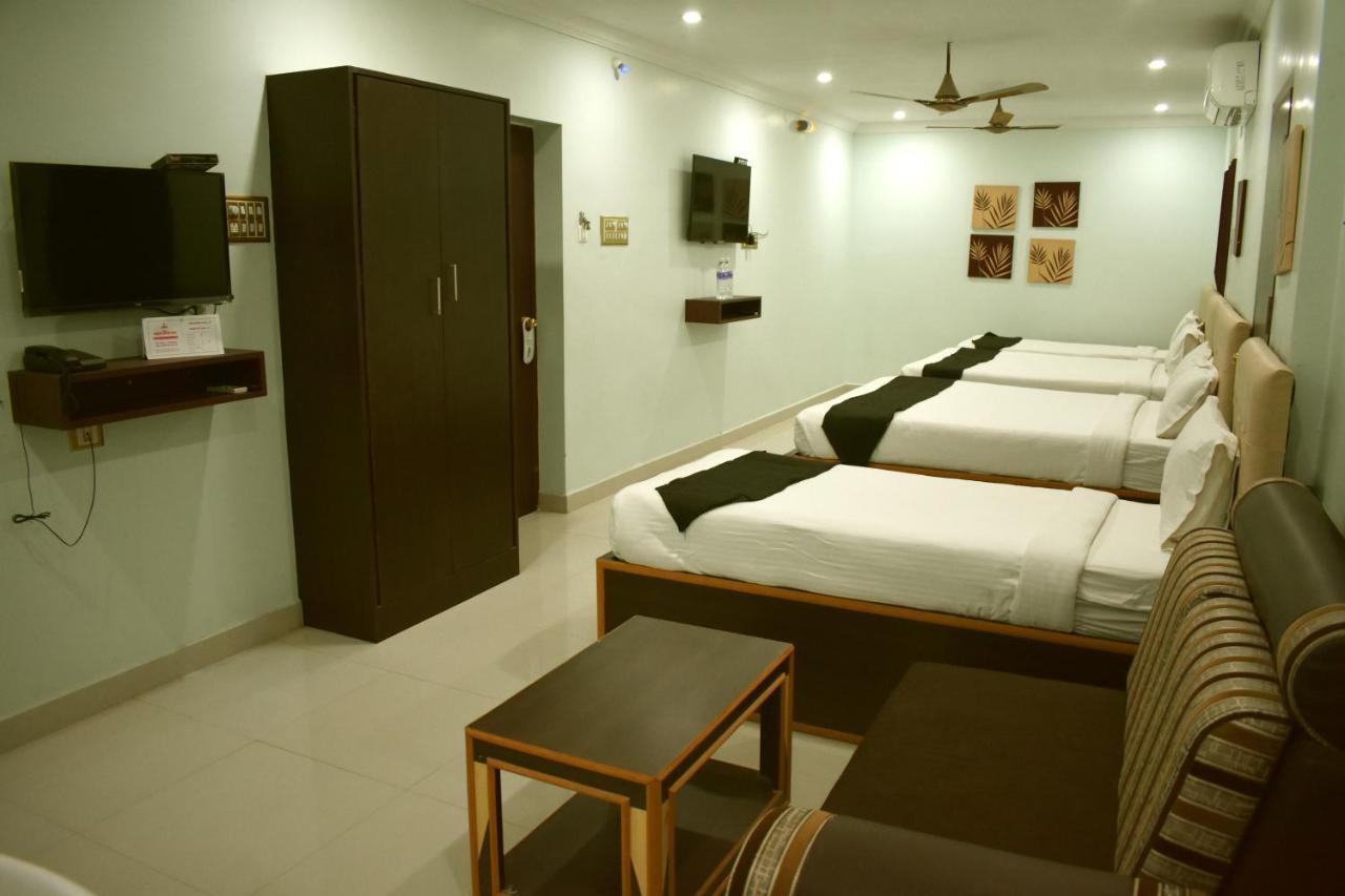 Hotel Apple Park Inn Tiruchirappalli Esterno foto
